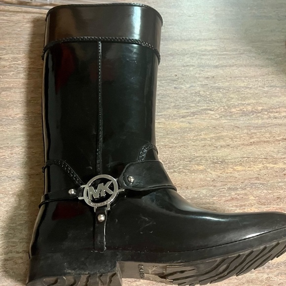 Michael Kors tall rubber boots - Picture 10 of 16
